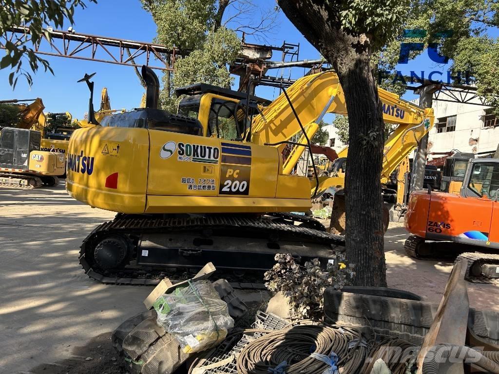 Komatsu PC 200 Vikšriniai ekskavatoriai