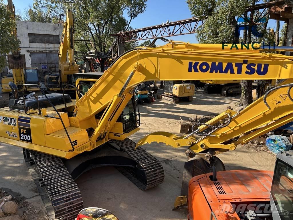 Komatsu PC 200 Vikšriniai ekskavatoriai