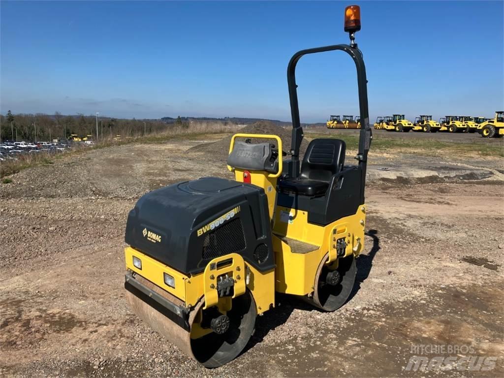 Bomag CN BW 900-50 Porinių būgnų volai