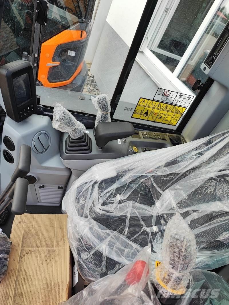 Develon DX27Z-7 Žemės ūkis - Kita