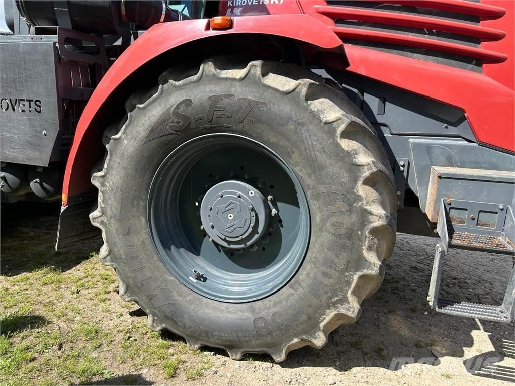Kirovets K 743 Traktoriai