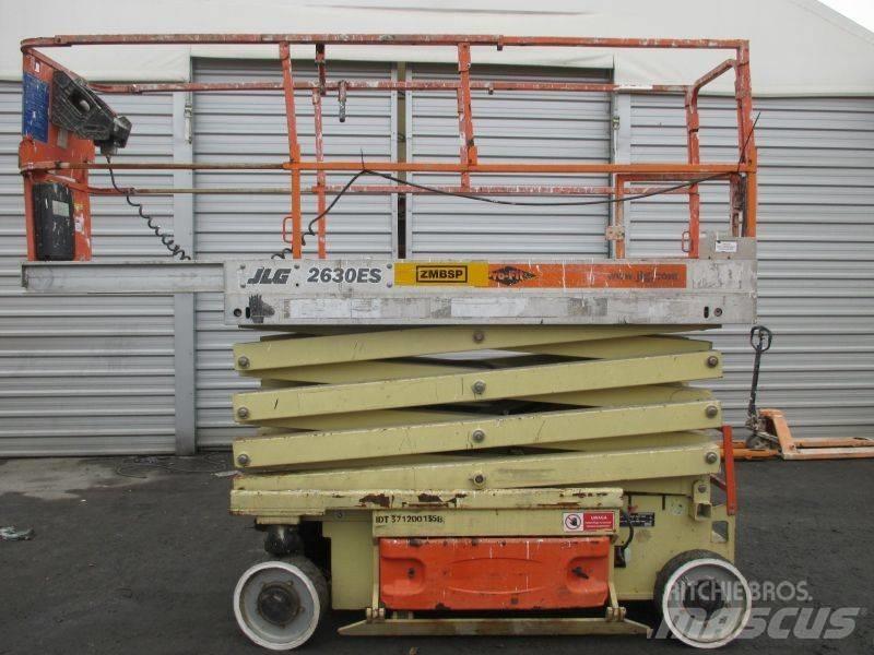 JLG 2630 ES Žirkliniai keltuvai