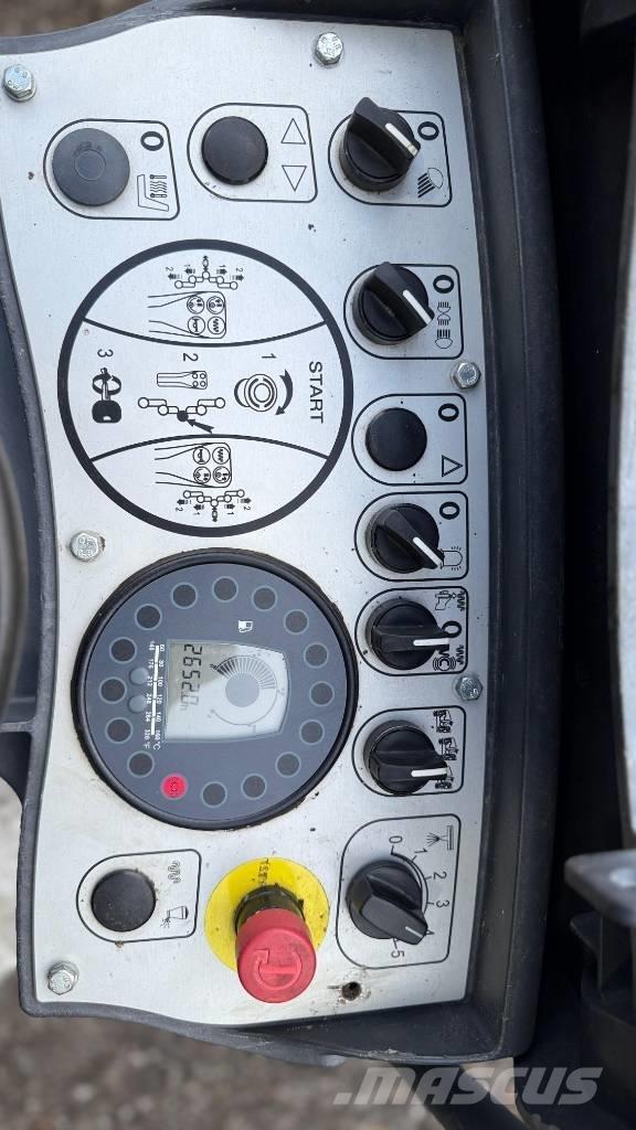 Bomag BW 135 AD-5 Porinių būgnų volai