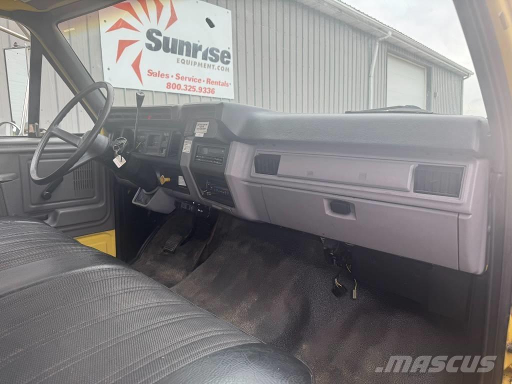 Ford F 700 Platformos/ Pakrovimas iš šono