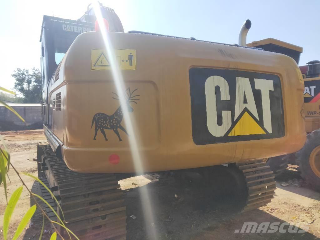 CAT 330D Vikšriniai ekskavatoriai