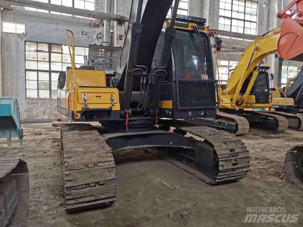 Volvo EC200D Vikšriniai ekskavatoriai
