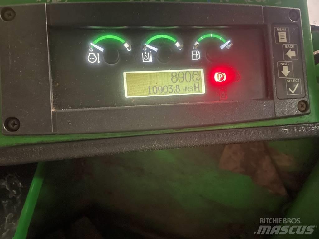 John Deere 643 K Miško pjovimo technika