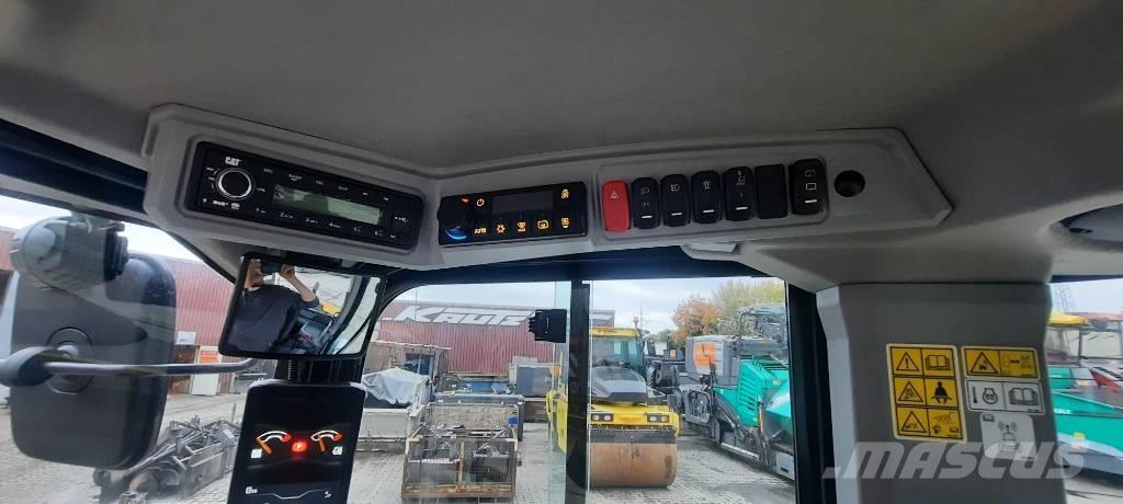 CAT 906 Naudoti ratiniai krautuvai