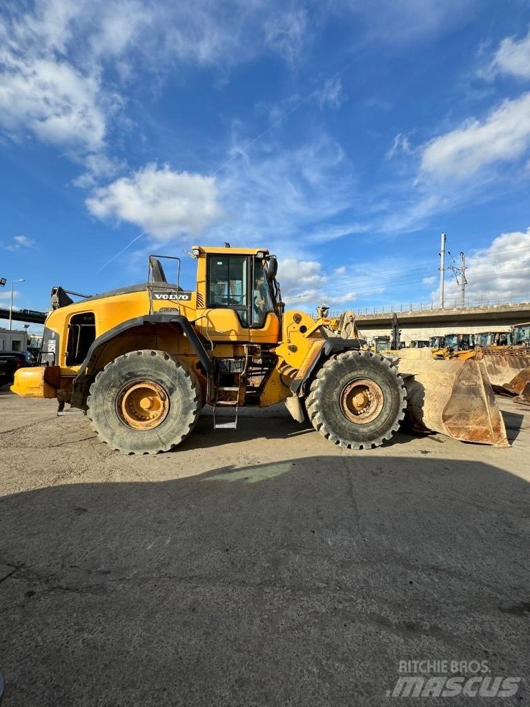Volvo L 150 H Naudoti ratiniai krautuvai