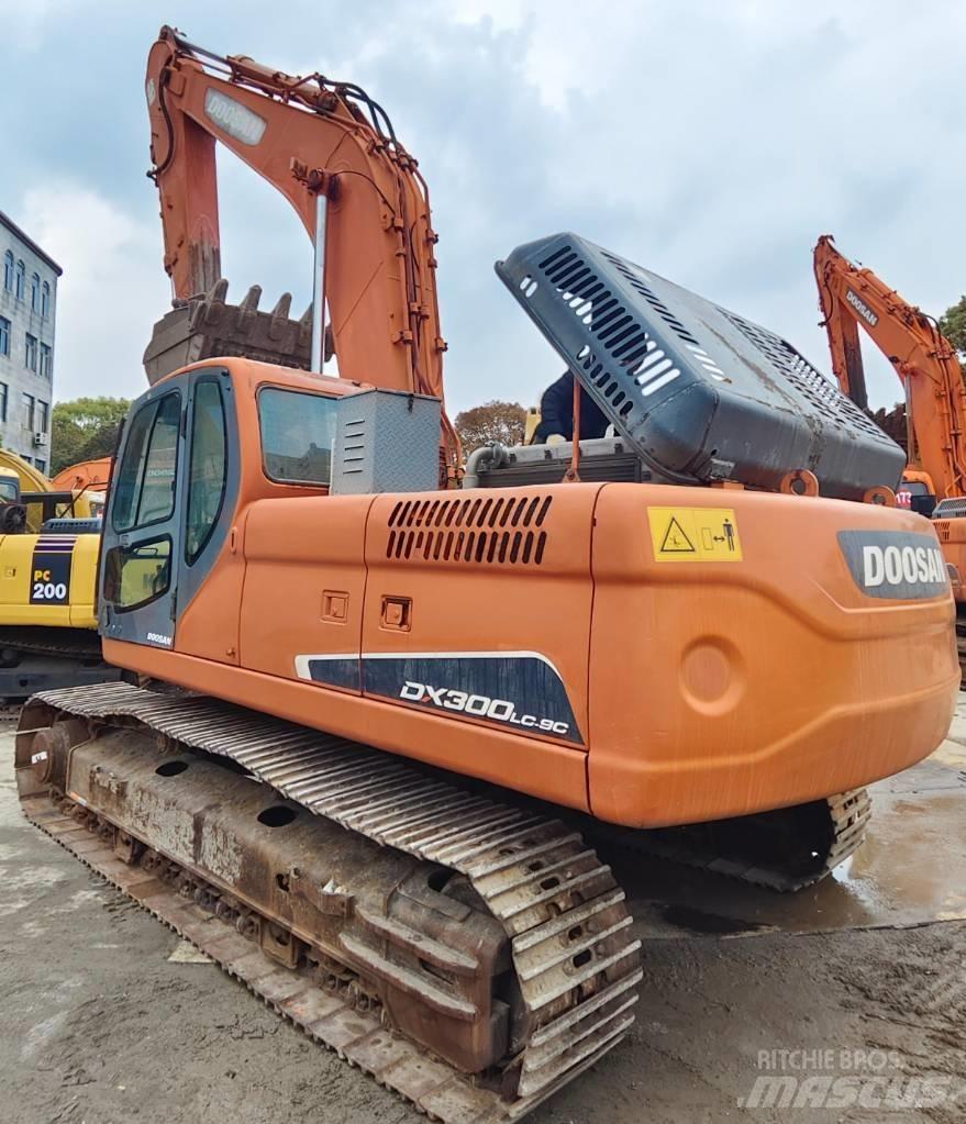 Doosan DX 300 LC Vikšriniai ekskavatoriai