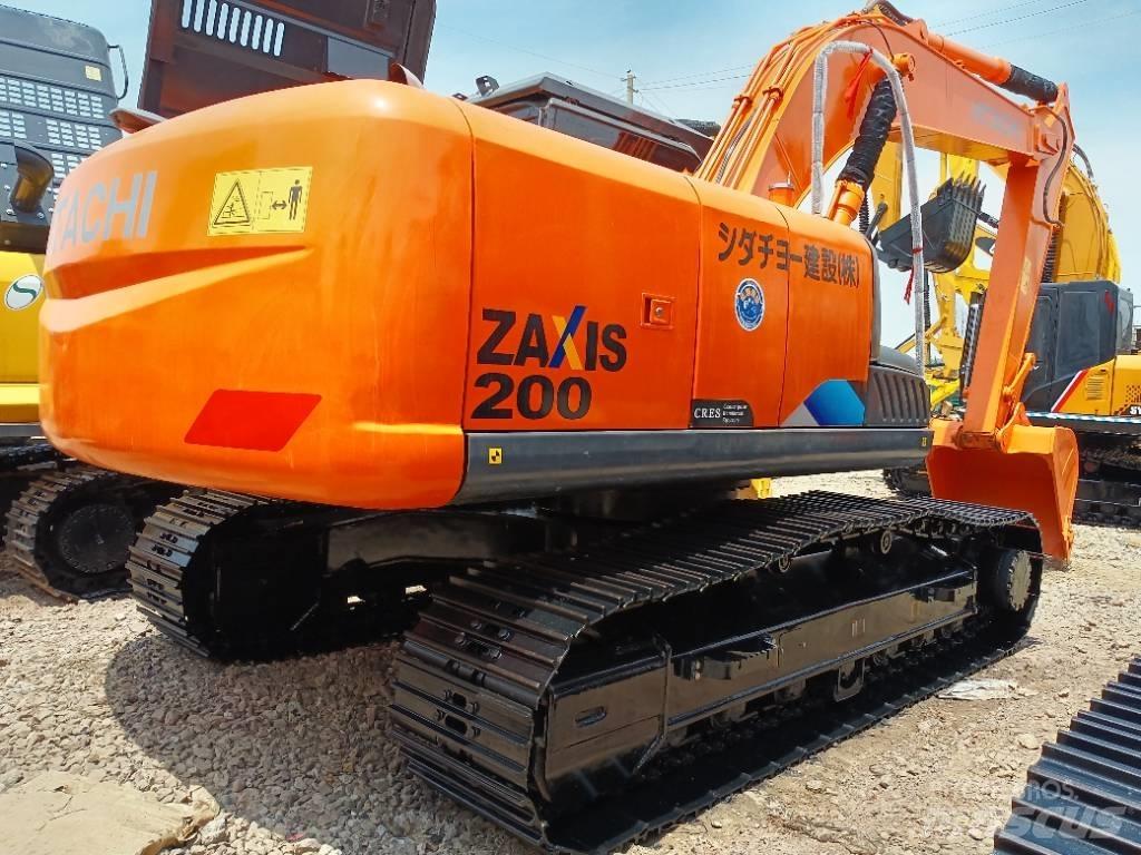 Hitachi ZX 200 Vikšriniai ekskavatoriai