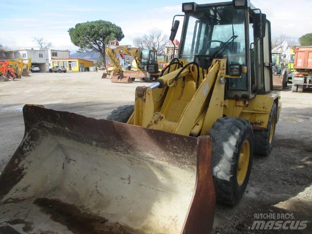 Hanomag 20 F Naudoti ratiniai krautuvai