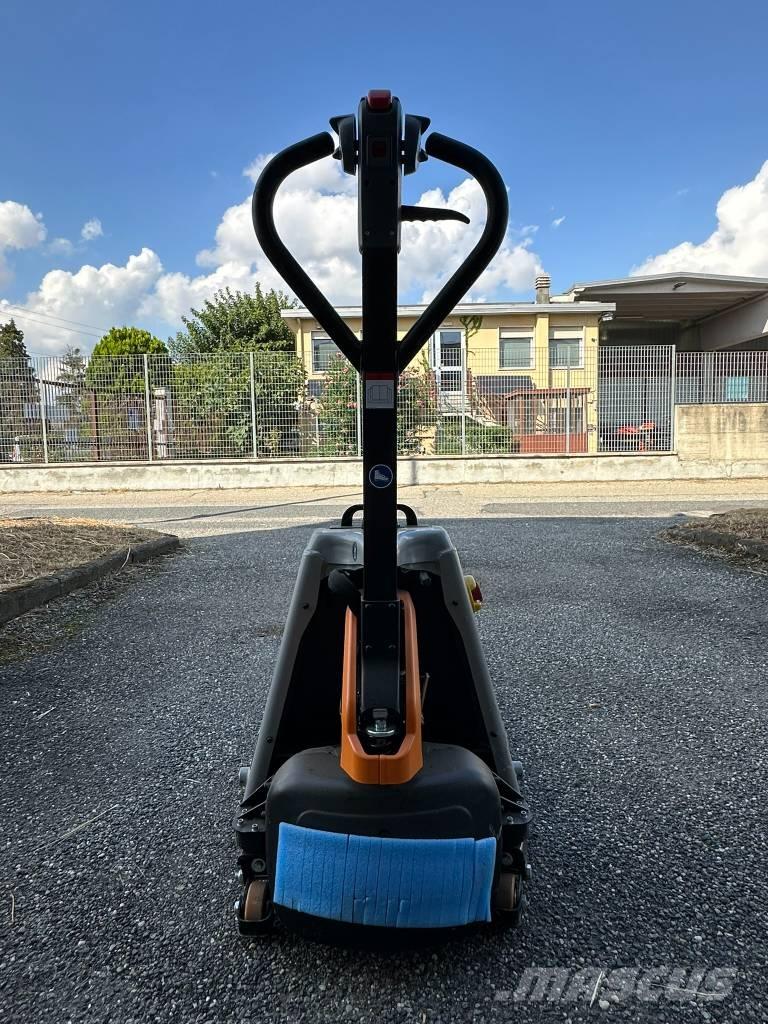 Still ECH 12 C Rankiniai hidrauliniai vėžimėliai