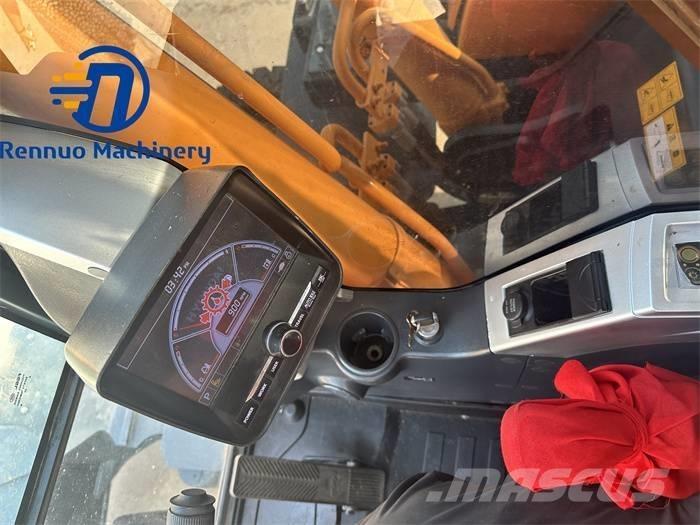 Hyundai 210W-9 Ratiniai ekskavatoriai