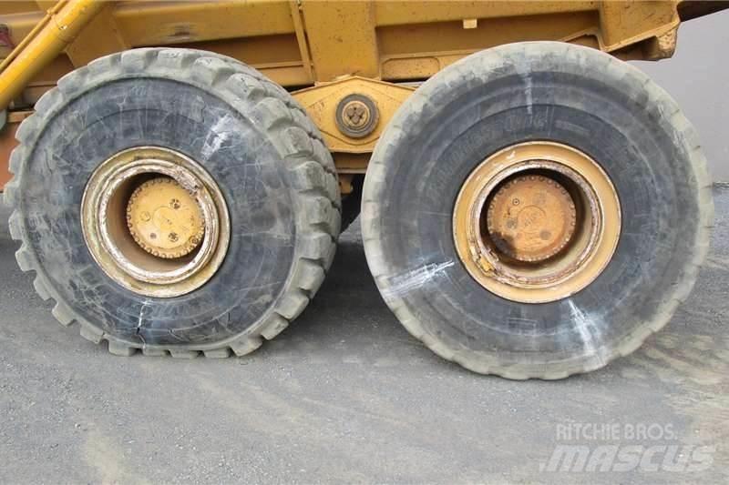 Bell B40D 6X6 Karjeriniai savivarčiai