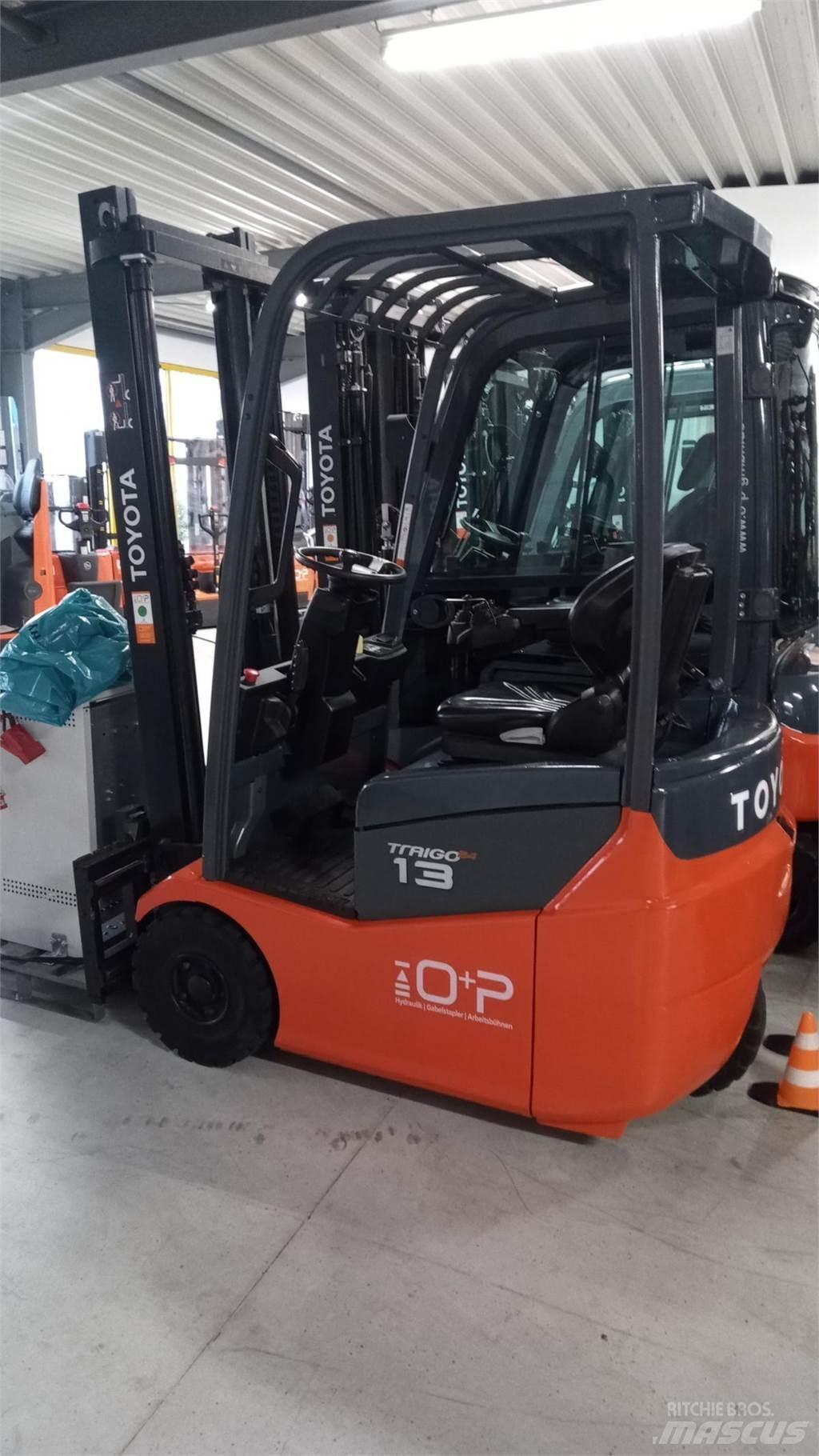 Toyota 7BEST13 Elektriniai šakiniai krautuvai
