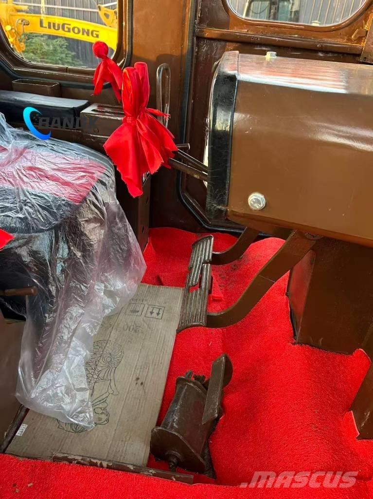 CAT D 8 K Vikšriniai buldozeriai