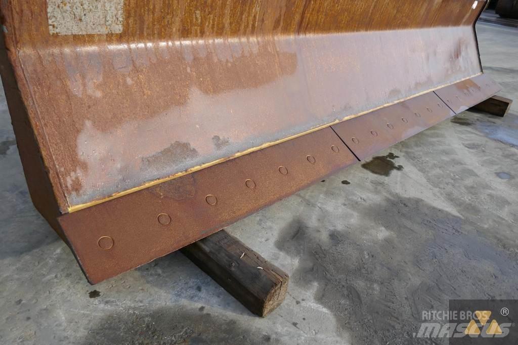 CAT Skidder blade Peiliai