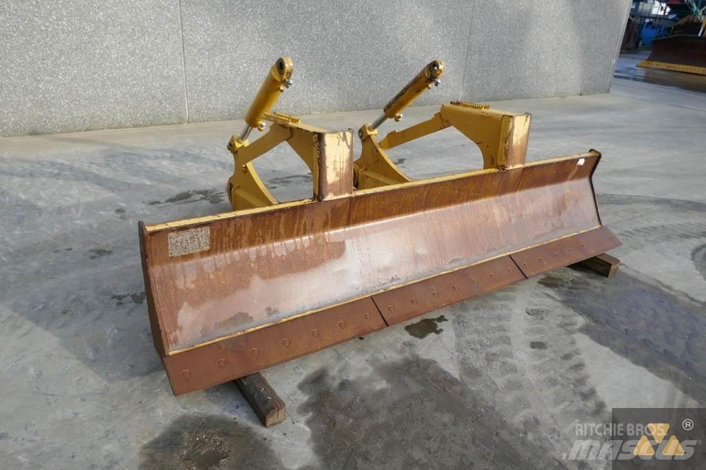 CAT Skidder blade Peiliai
