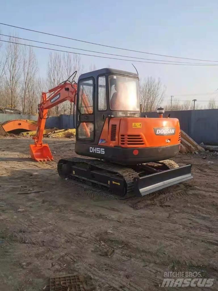 Doosan DH55 Vikšriniai ekskavatoriai