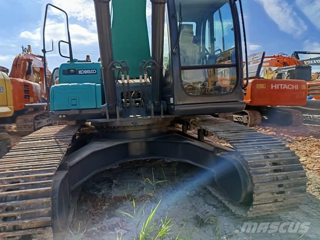 Kobelco SK 210 Vikšriniai ekskavatoriai