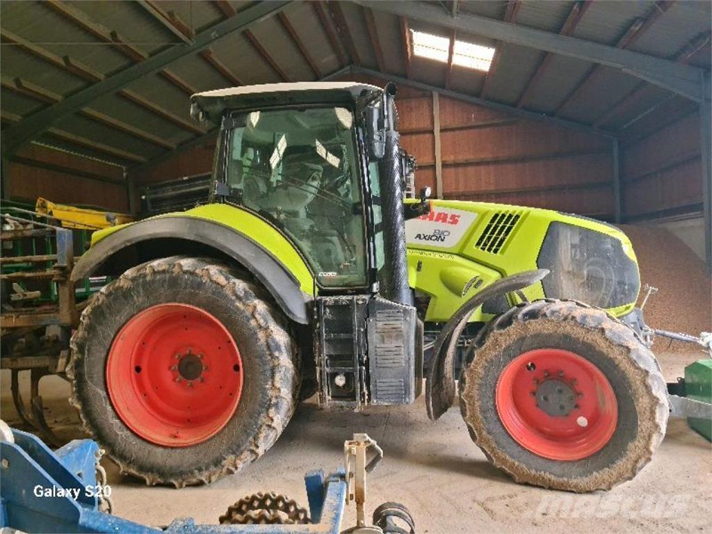 CLAAS Axion 810 Traktoriai