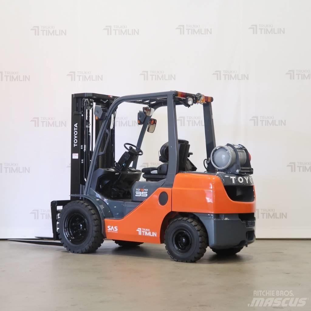 Toyota 02-8FGJF35 LPG (dujiniai) krautuvai