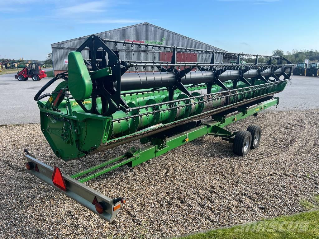 John Deere T670 Derliaus nuėmimo kombainai