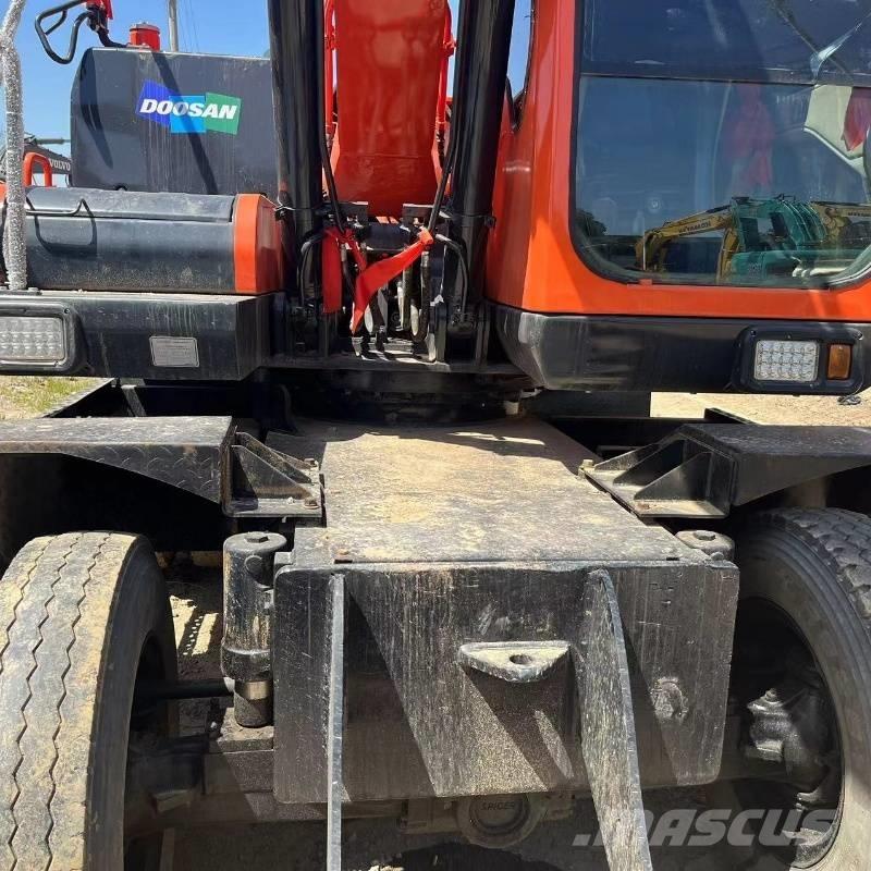 Doosan DX150W Ratiniai ekskavatoriai