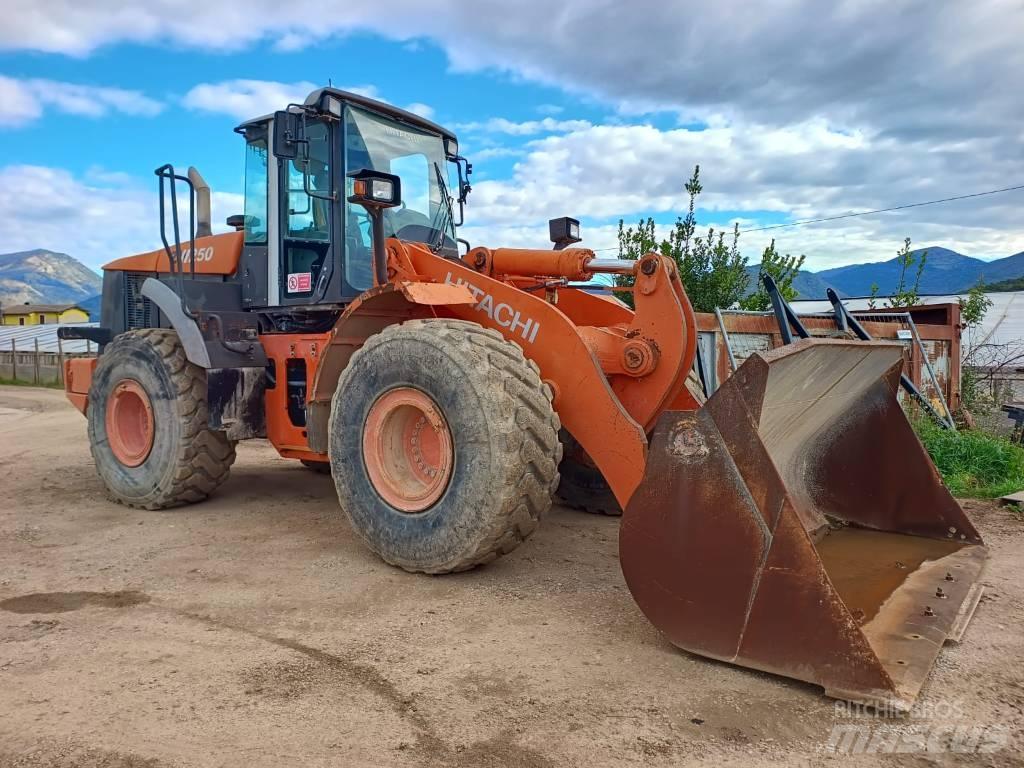 Hitachi ZW 250 Naudoti ratiniai krautuvai