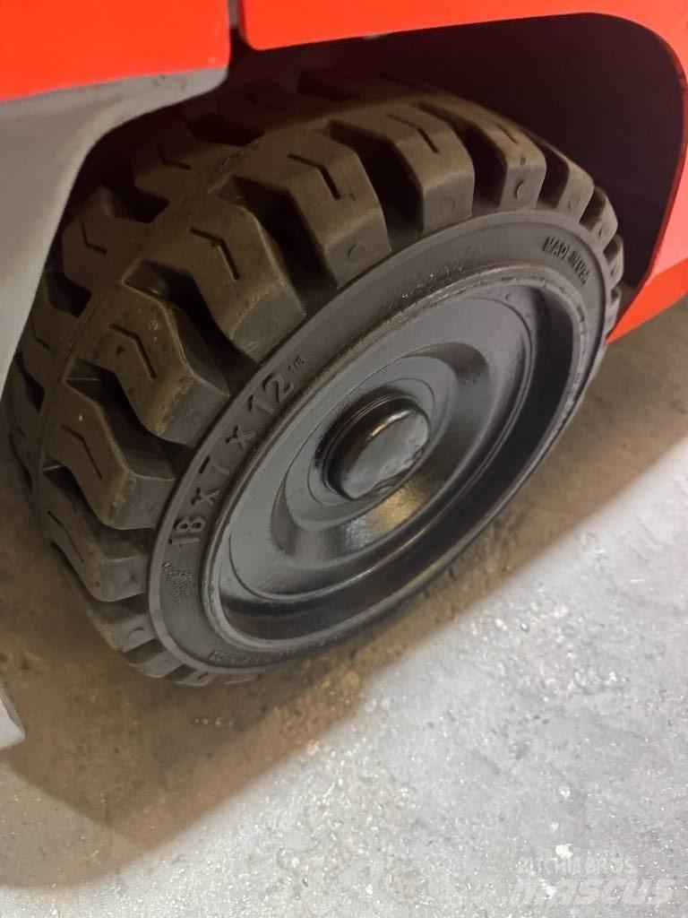 Toyota 8 FGC 35 U Šakiniai krautuvai - Kita
