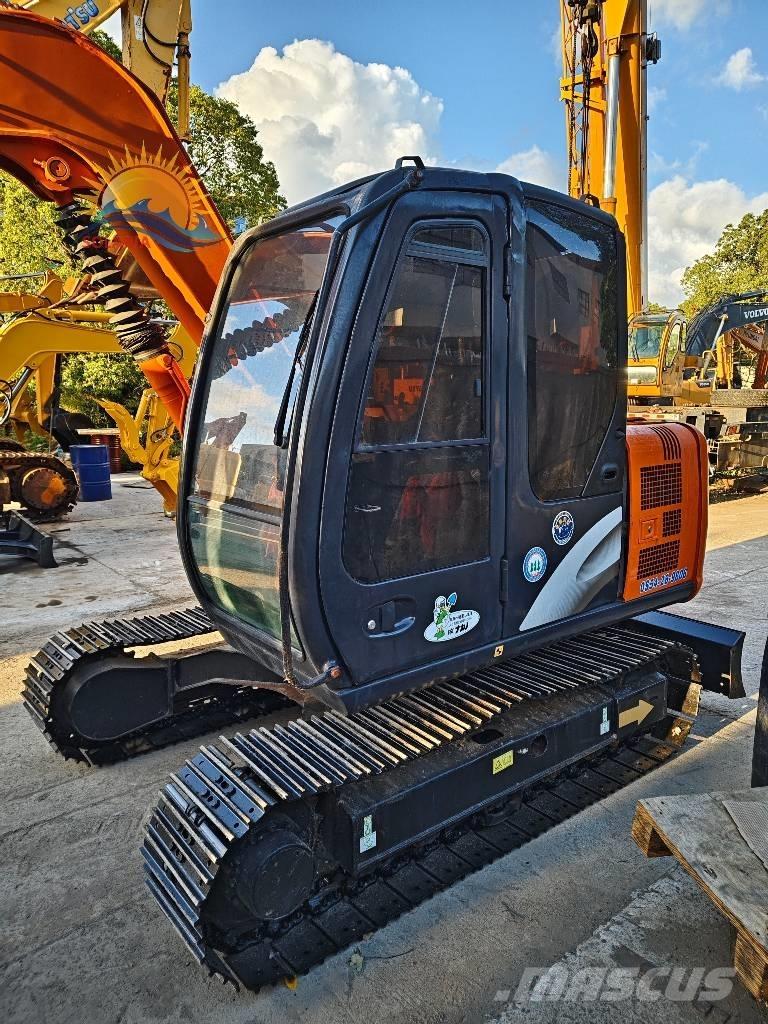 Hitachi ZX 70 Vidutinės galios ekskavatoriai 7-12 t