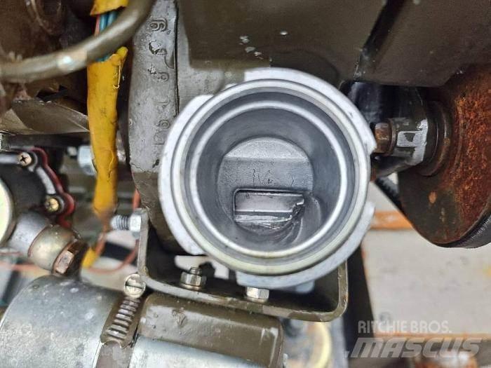  Engines F4L912 Transportas - Kita