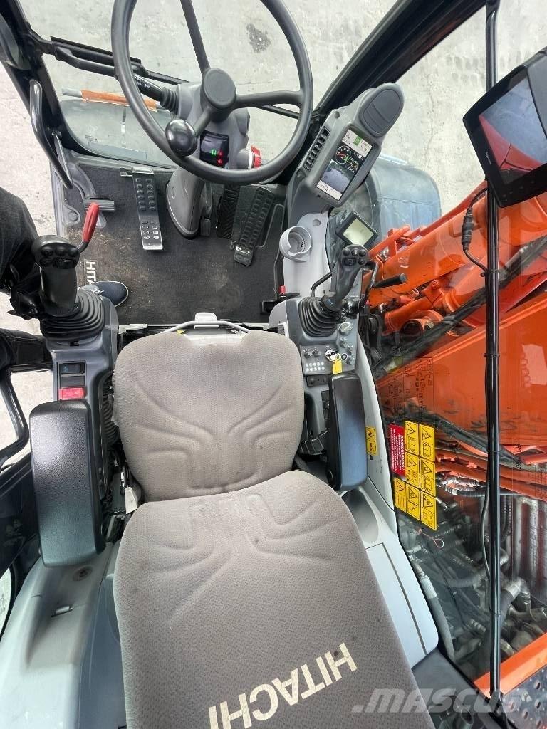 Hitachi 140W Ratiniai ekskavatoriai