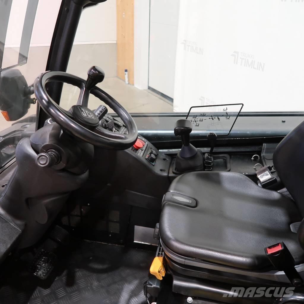 JCB TLT 35D 4X4 T4 Visureigiai krautuvai