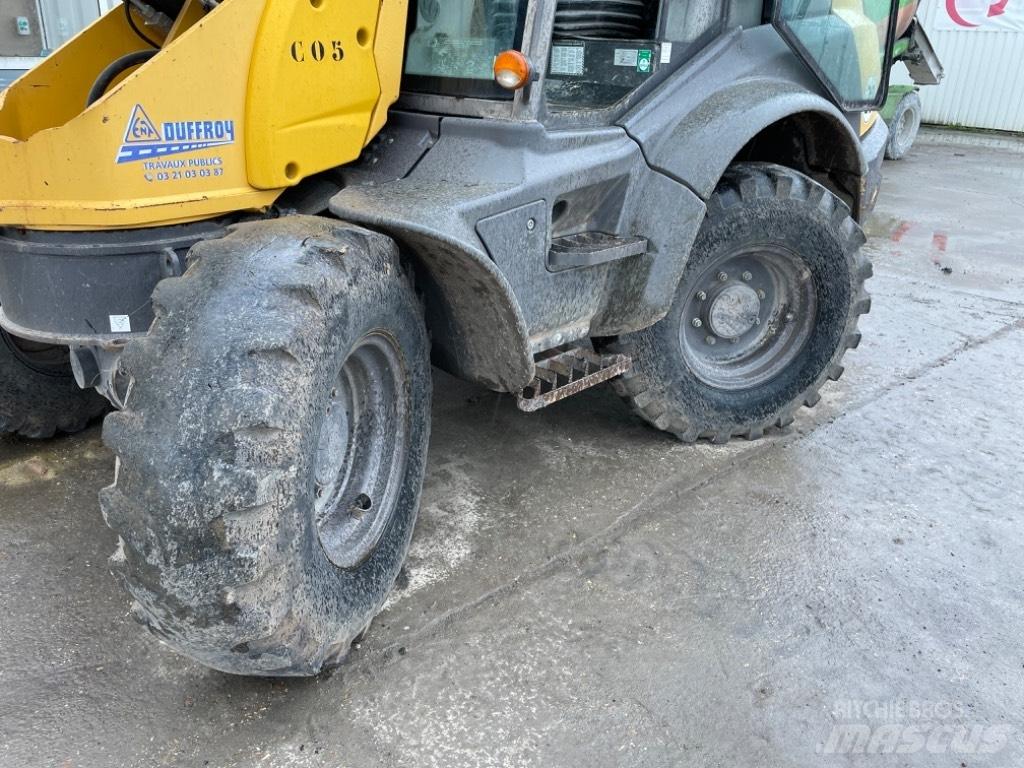 Mecalac AS900 Naudoti ratiniai krautuvai