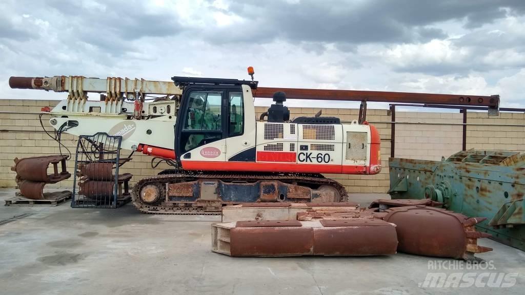 CAT 330C Vikšriniai ekskavatoriai