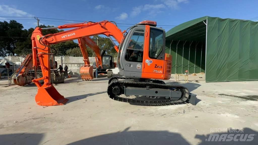 Hitachi ZX75US Mini ekskavatoriai < 7 t