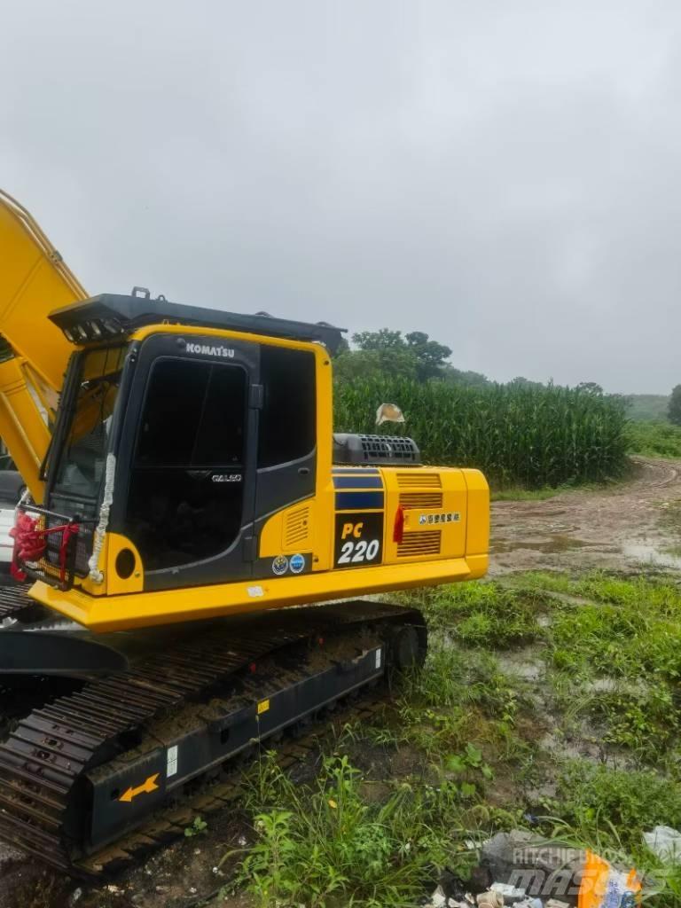 Komatsu pc220-8 Vikšriniai ekskavatoriai