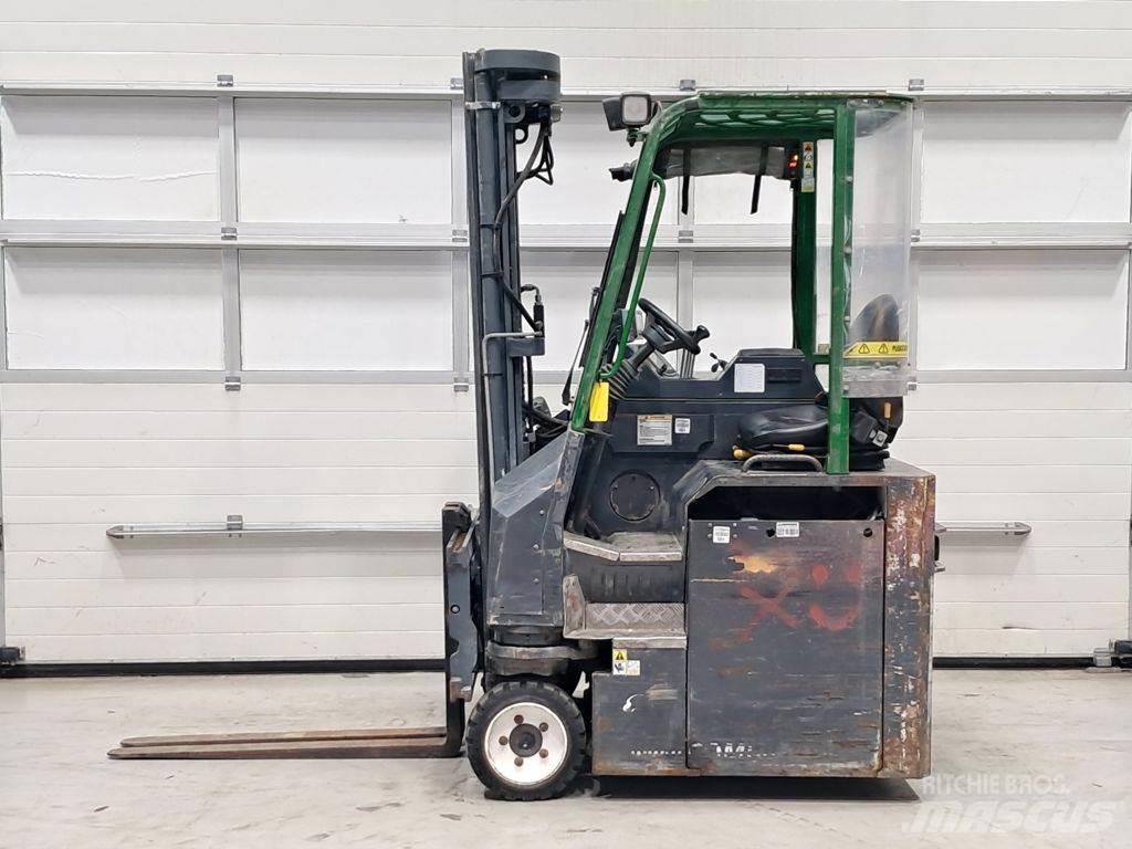 Combilift C3000CBE Krautuvai su pakrovimu iš šonų