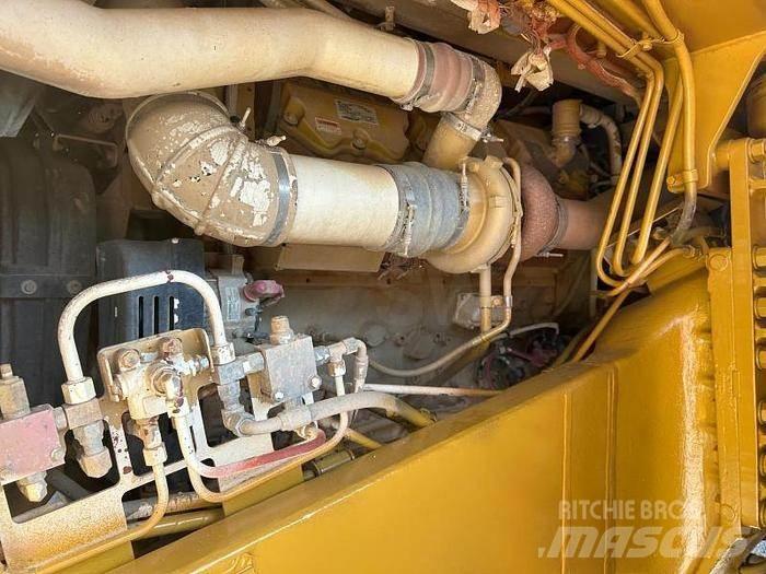 CAT Rebuilt 775F - Statybiniai savivarčiai sunkvežimiai