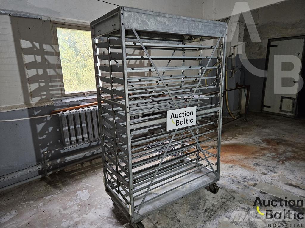  Onbekend Jamesway Kiti galvijų priežiūros įrengimai