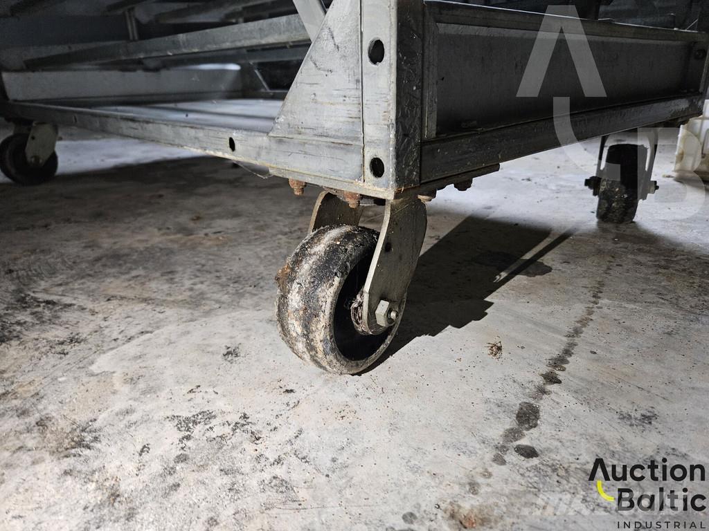  Onbekend Jamesway Kiti galvijų priežiūros įrengimai