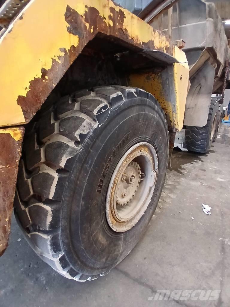 Komatsu HM 300-2 Karjeriniai savivarčiai