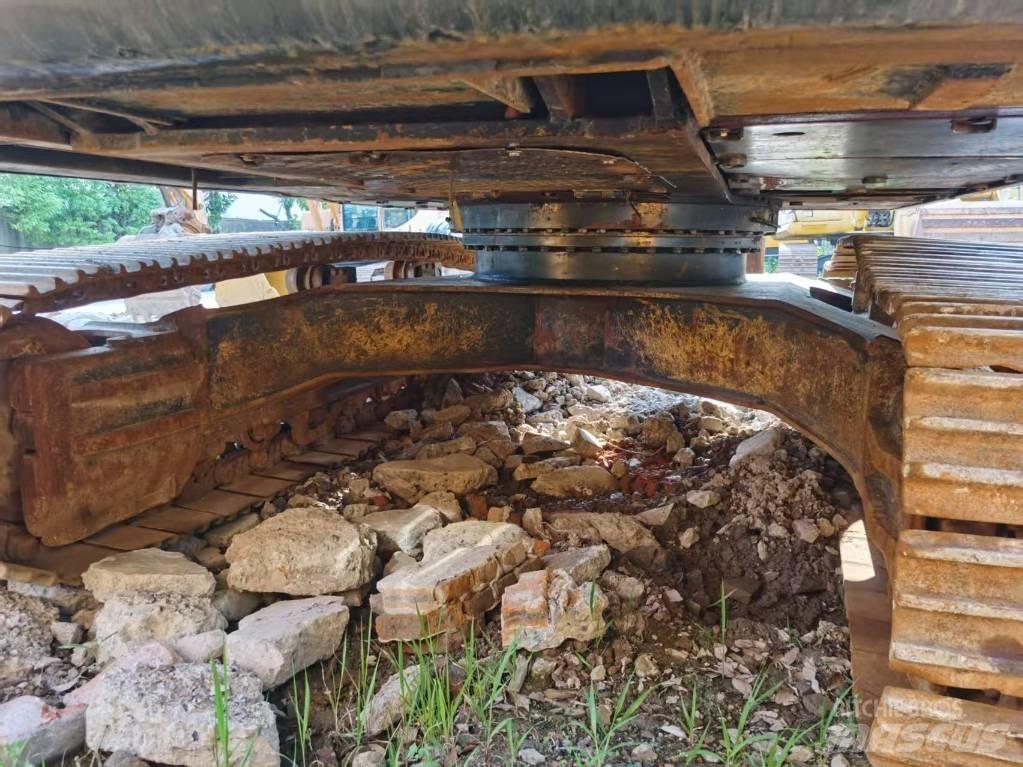 Hyundai 330LC-9s Vikšriniai ekskavatoriai