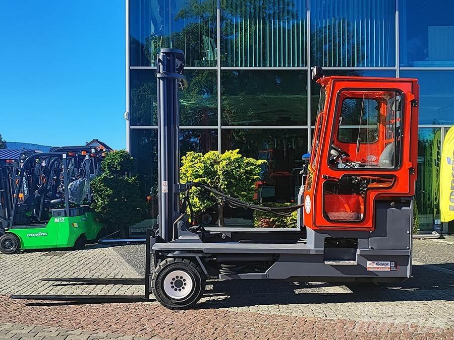 Combilift C5000XL Šakiniai krautuvai su privažiavimu iš visų keturių pusių