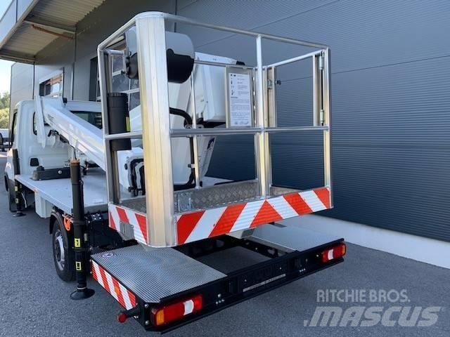 VERSALIFT VTX-240.3 Ant vilkikų montuojamos kėlimo platformos