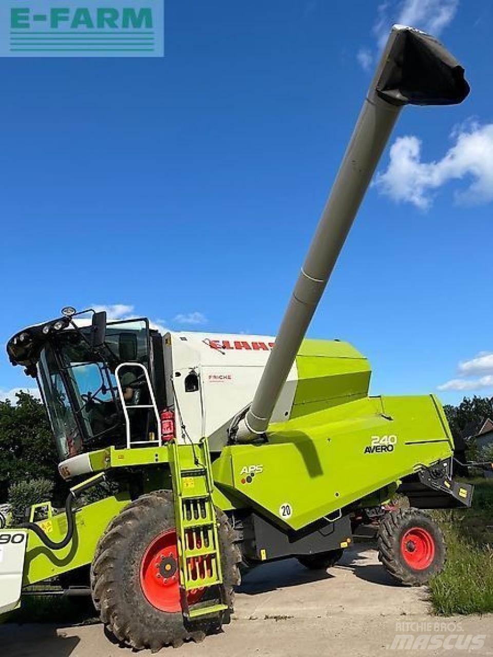 CLAAS avero 240 Derliaus nuėmimo kombainai