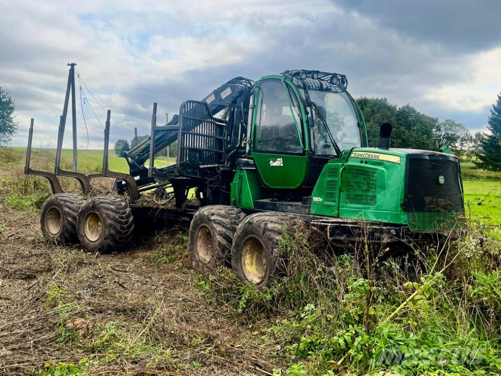 John Deere 1110 E Naudoti miškovežiai (Forvarderiai)