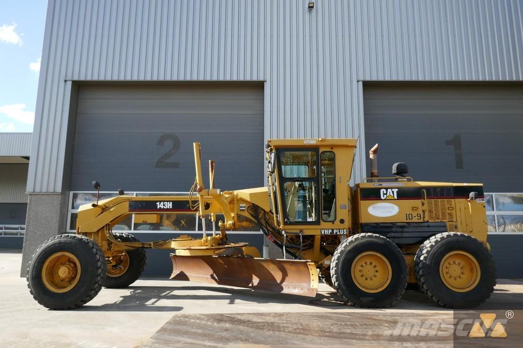 CAT 143H Greideriai
